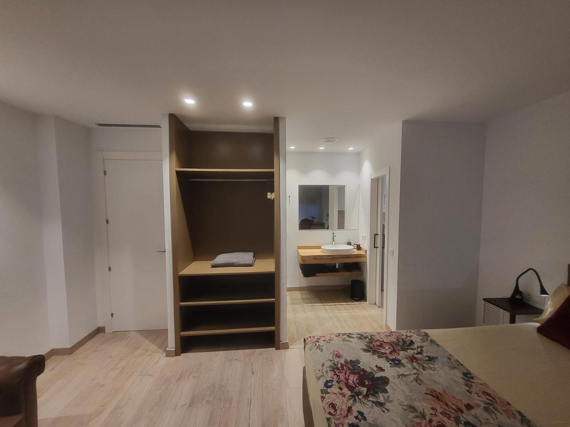 Turistic Girona - Piso De 1, 2 O 3 Habitaciones Eksteriør bilde