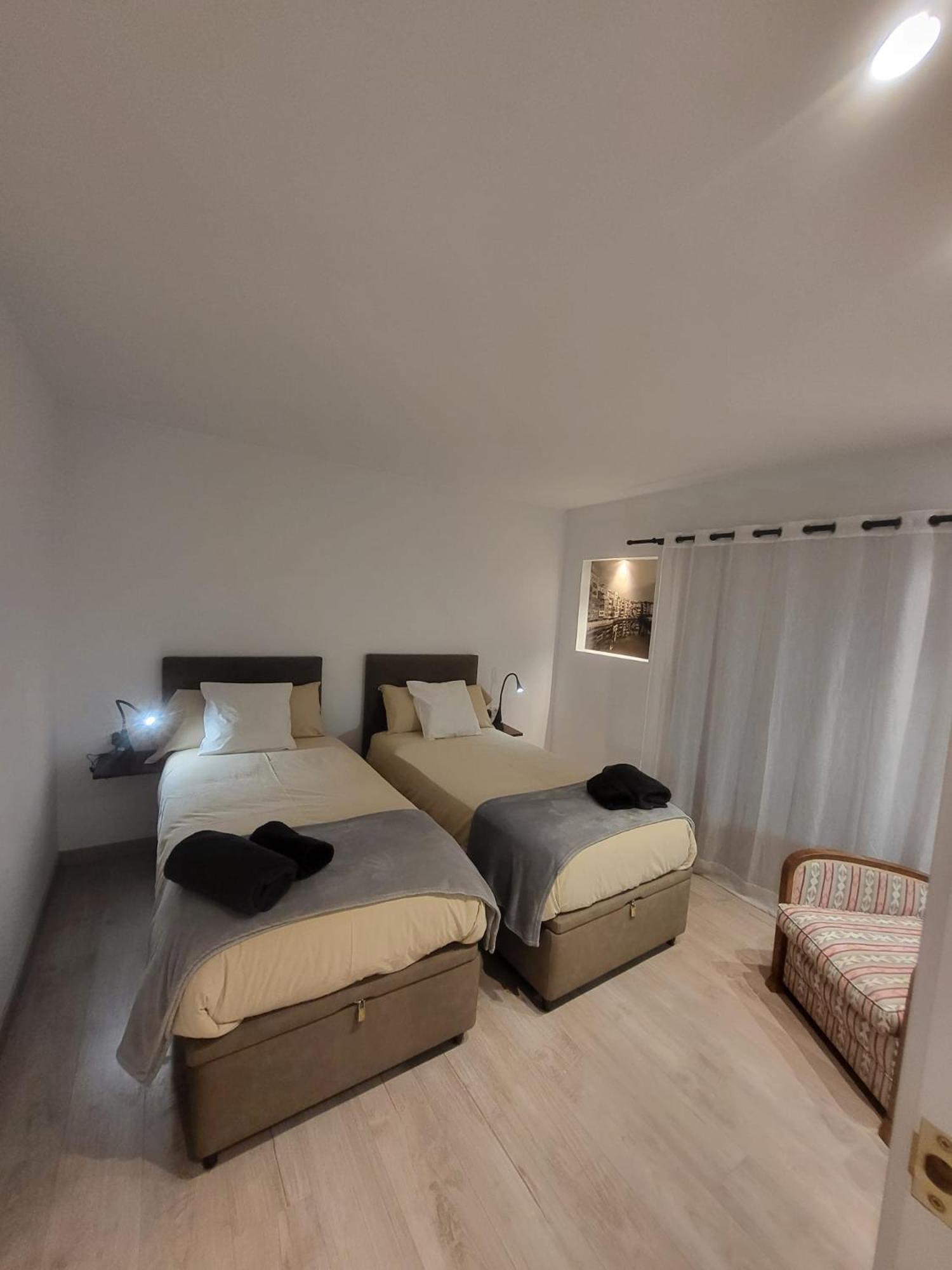Turistic Girona - Piso De 1, 2 O 3 Habitaciones Eksteriør bilde
