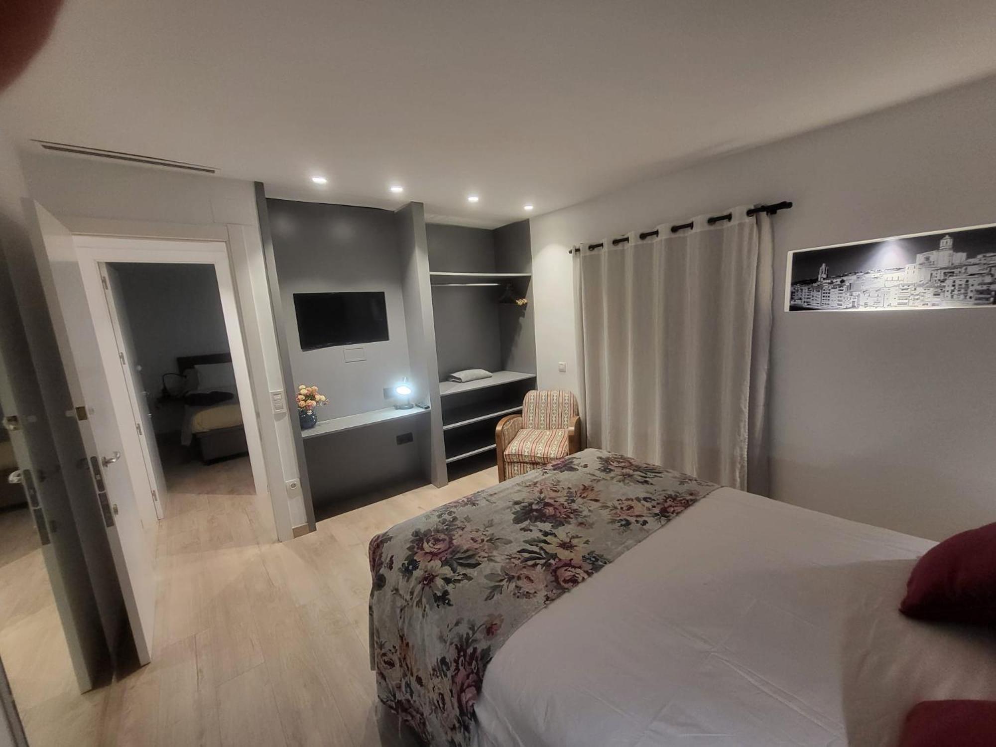 Turistic Girona - Piso De 1, 2 O 3 Habitaciones Eksteriør bilde